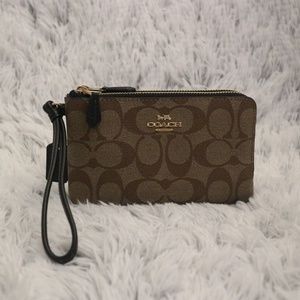 Coach Double Corner Zip Wristlet, Khaki/Black